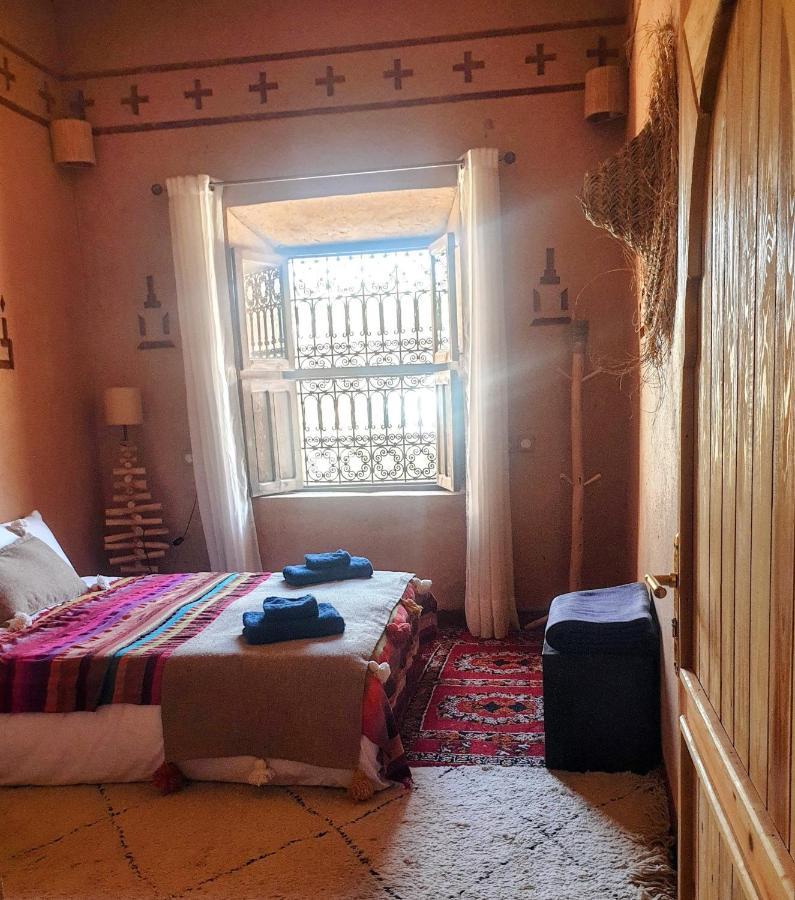 Maison D'Hotes Izza Kelaat-M'Gouna Exterior photo