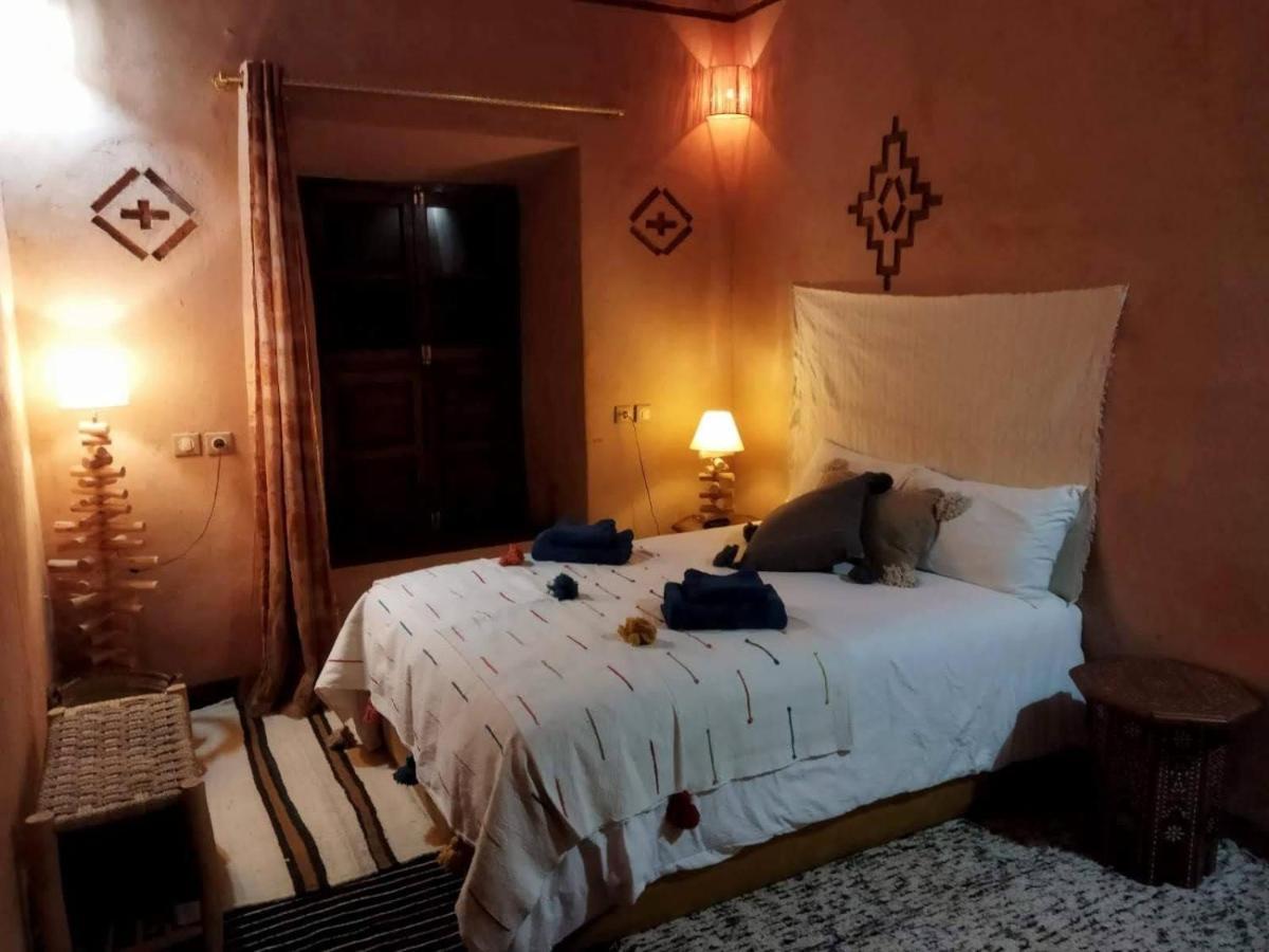 Maison D'Hotes Izza Kelaat-M'Gouna Exterior photo