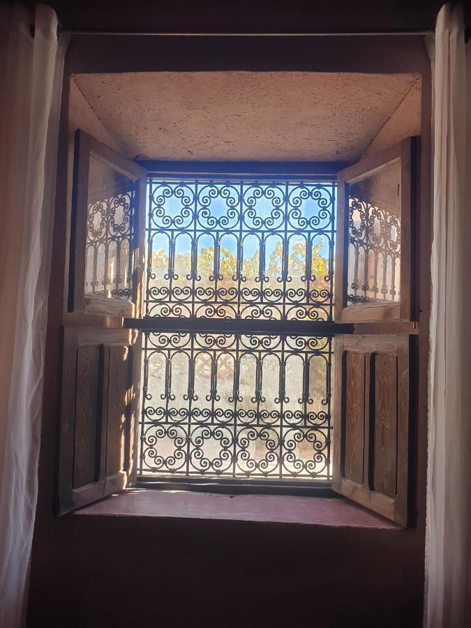 Maison D'Hotes Izza Kelaat-M'Gouna Exterior photo