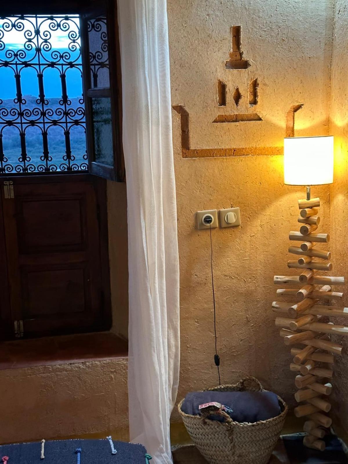 Maison D'Hotes Izza Kelaat-M'Gouna Exterior photo